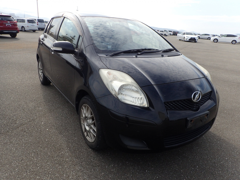 Toyota Vitz 2010