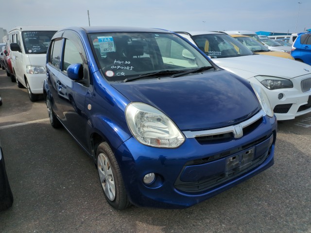 Toyota Passo 2015