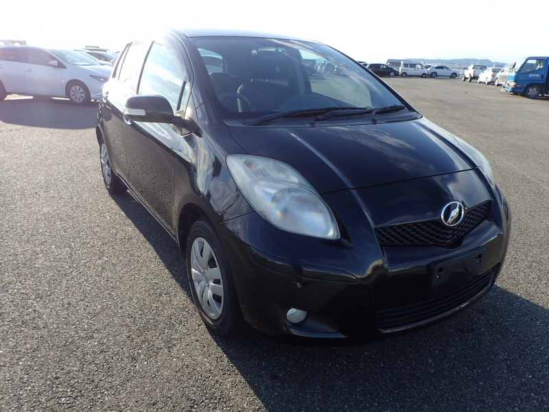 Toyota Vitz 2010