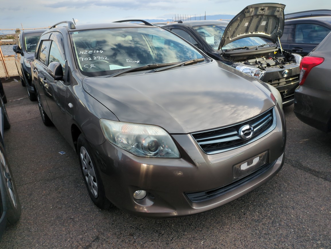 Toyota Corolla Fielder 2010