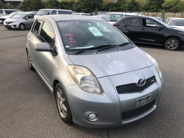 Toyota Vitz 2011