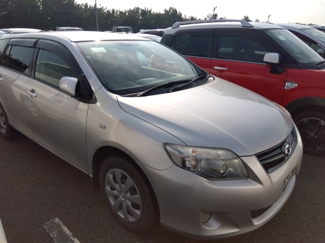 Toyota Corolla Fielder 2010