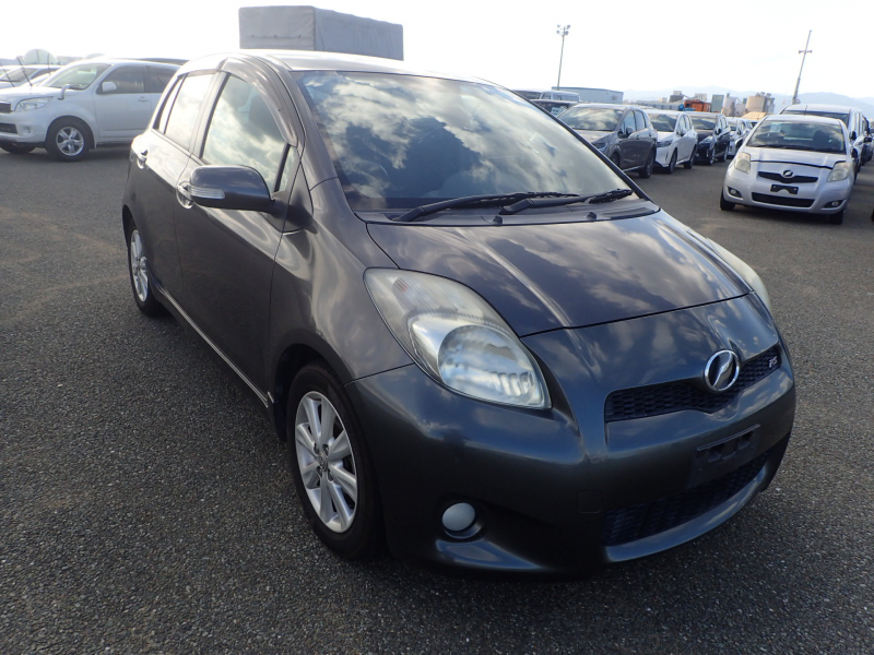 Toyota Vitz 2010