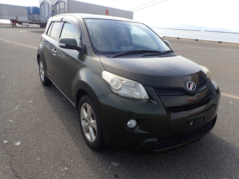 Toyota IST 2010