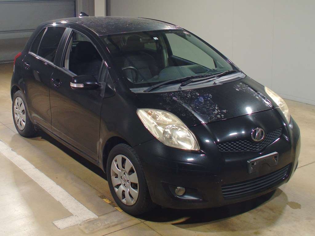 Toyota Vitz 2010