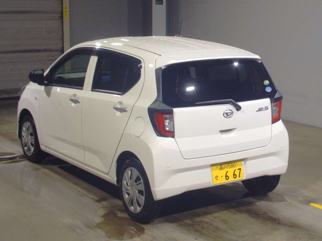 Daihatsu Mira 2022