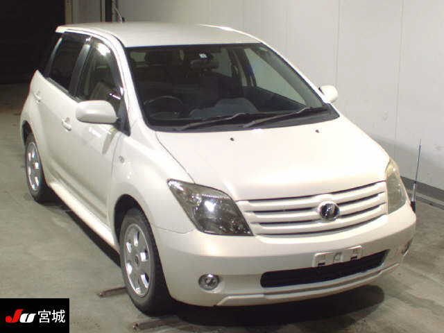 Toyota IST 2006