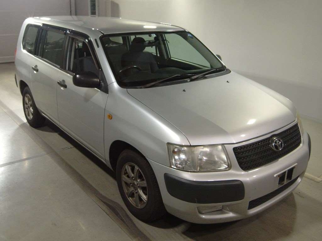 Toyota Succeed Van 2011