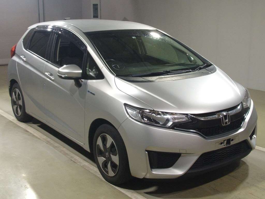Honda Fit Hybrid 2016