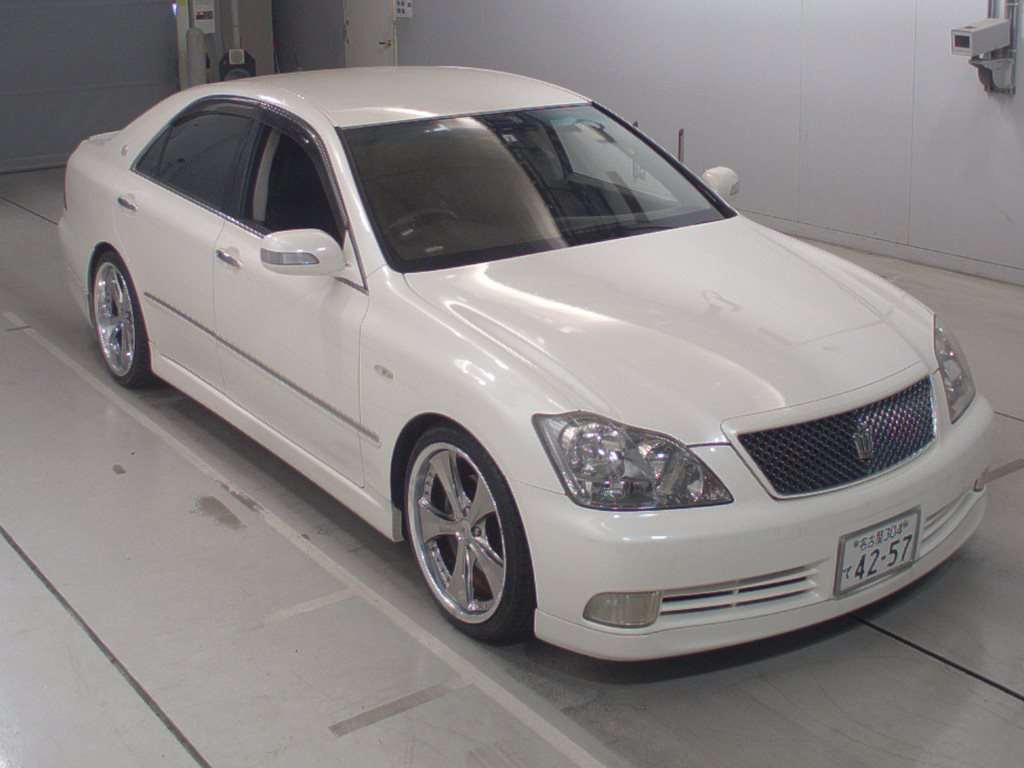 Toyota Crown 2005