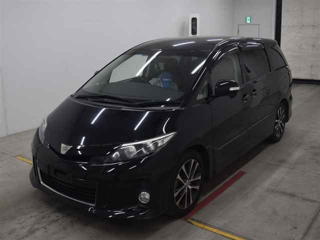 Toyota estima 2013