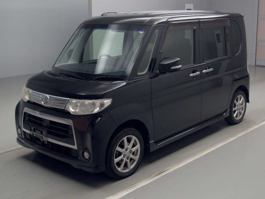 Daihatsu Tanto 2013