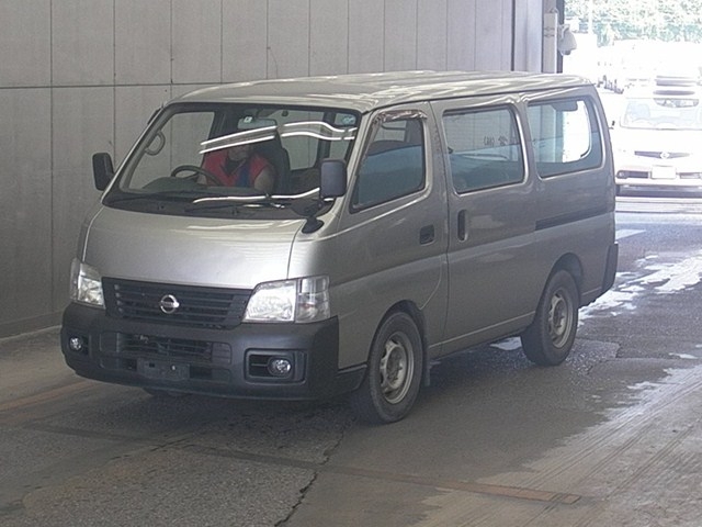Nissan Caravan Van 2003