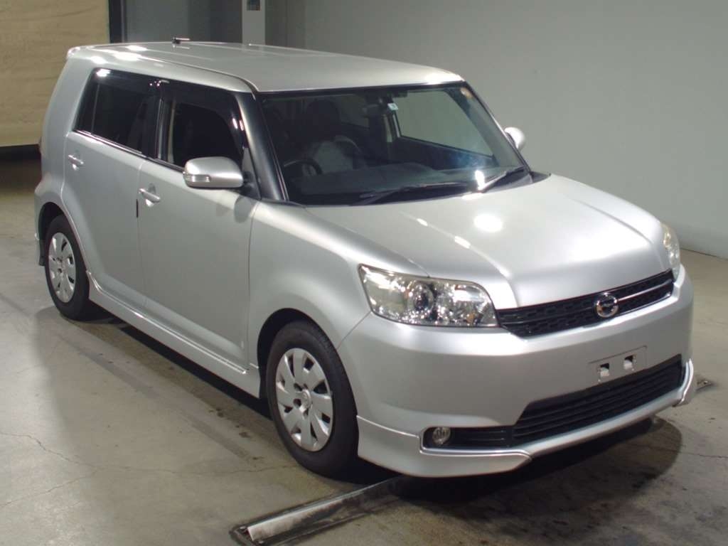 Toyota Corolla Rumion 2013