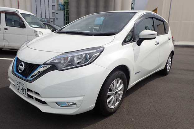 Nissan Note 2018, WHITE, 1200cc - Autocraft Japan