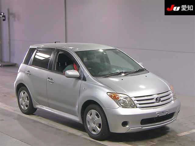 Toyota IST 2006