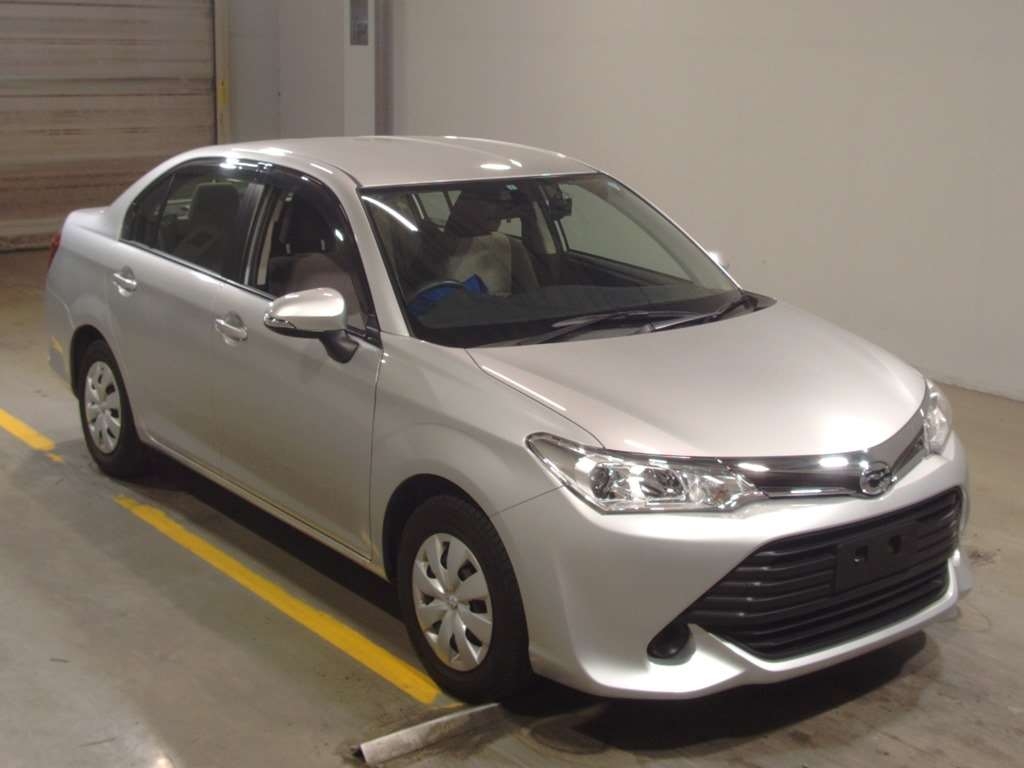 Toyota Corolla Axio 2016