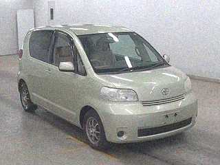 Toyota Porte 2012