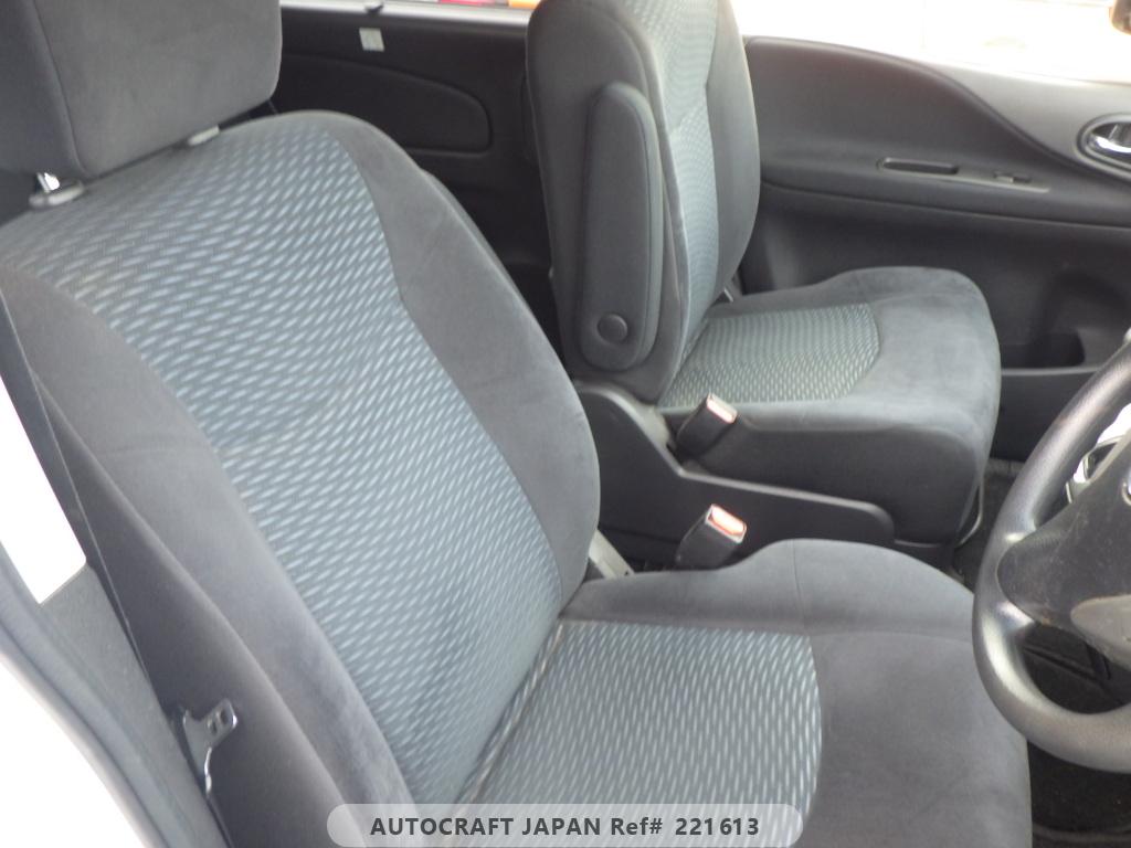 Nissan Serena 2014