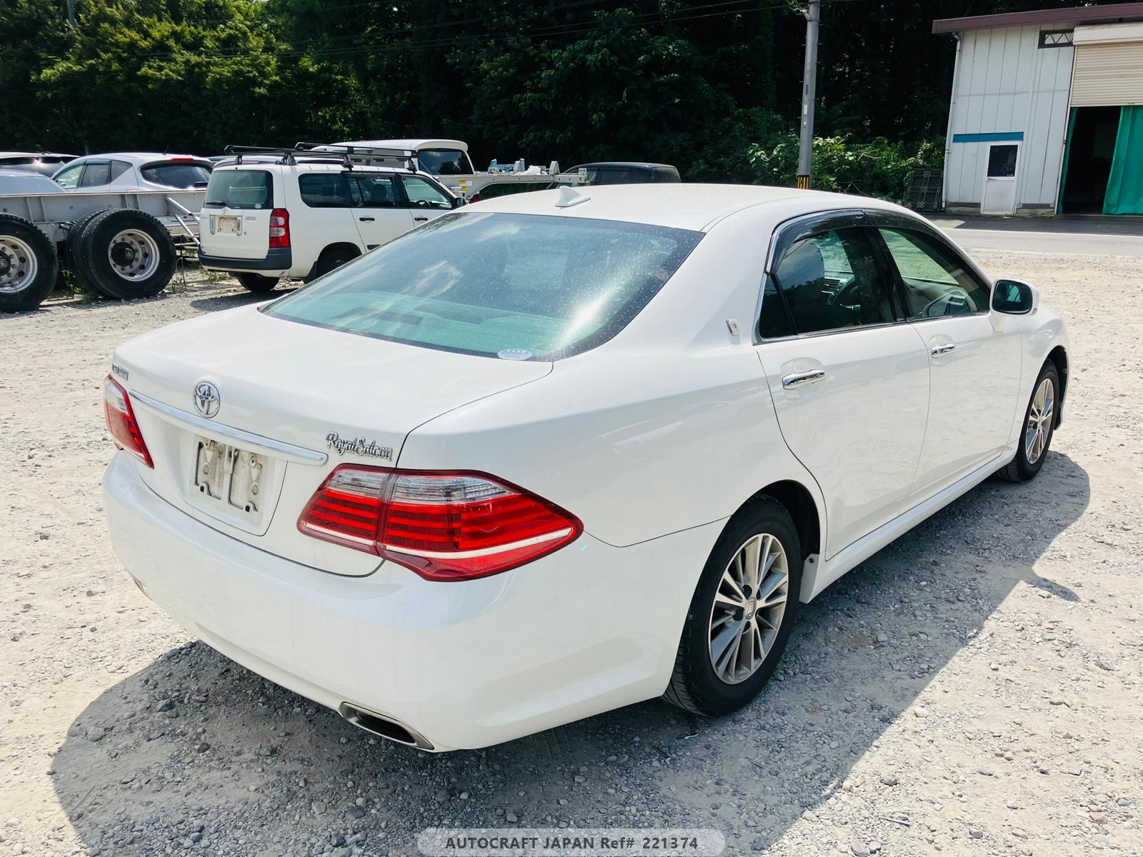 Toyota Crown 2012