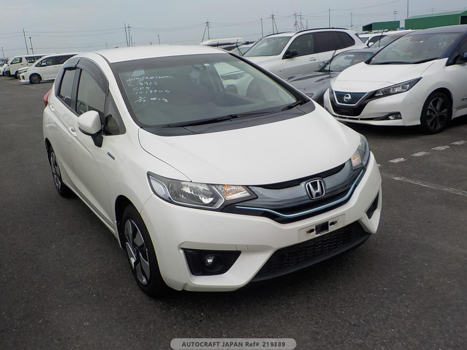 Honda Fit Hybrid 2014