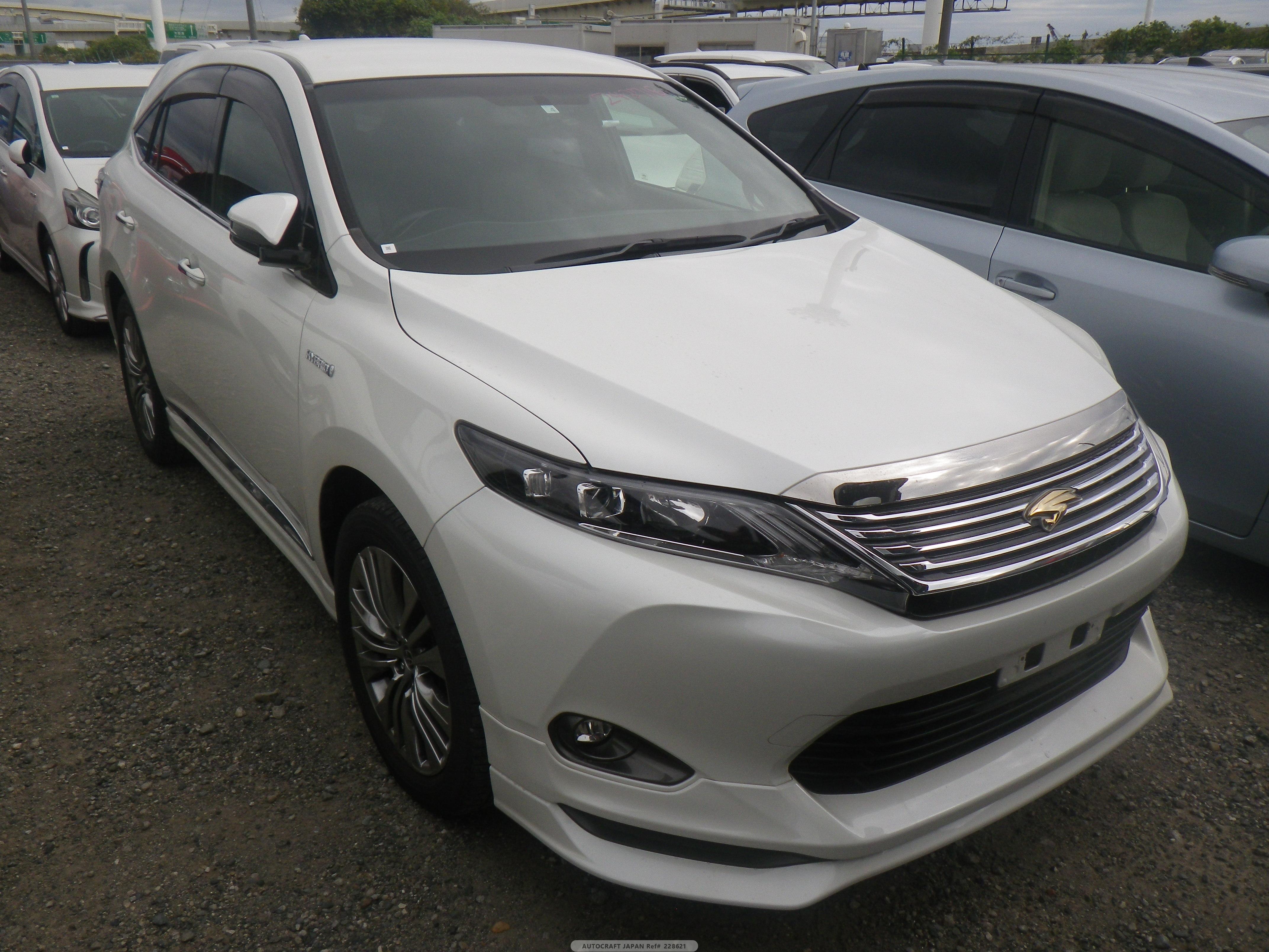 Toyota Harrier Hybrid 2016