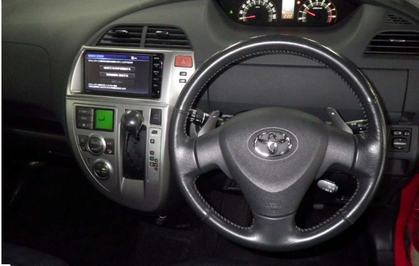 Toyota Ractis 2006