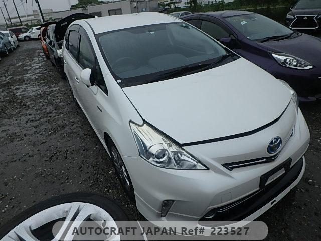 Toyota PRIUS ALPHA 2014