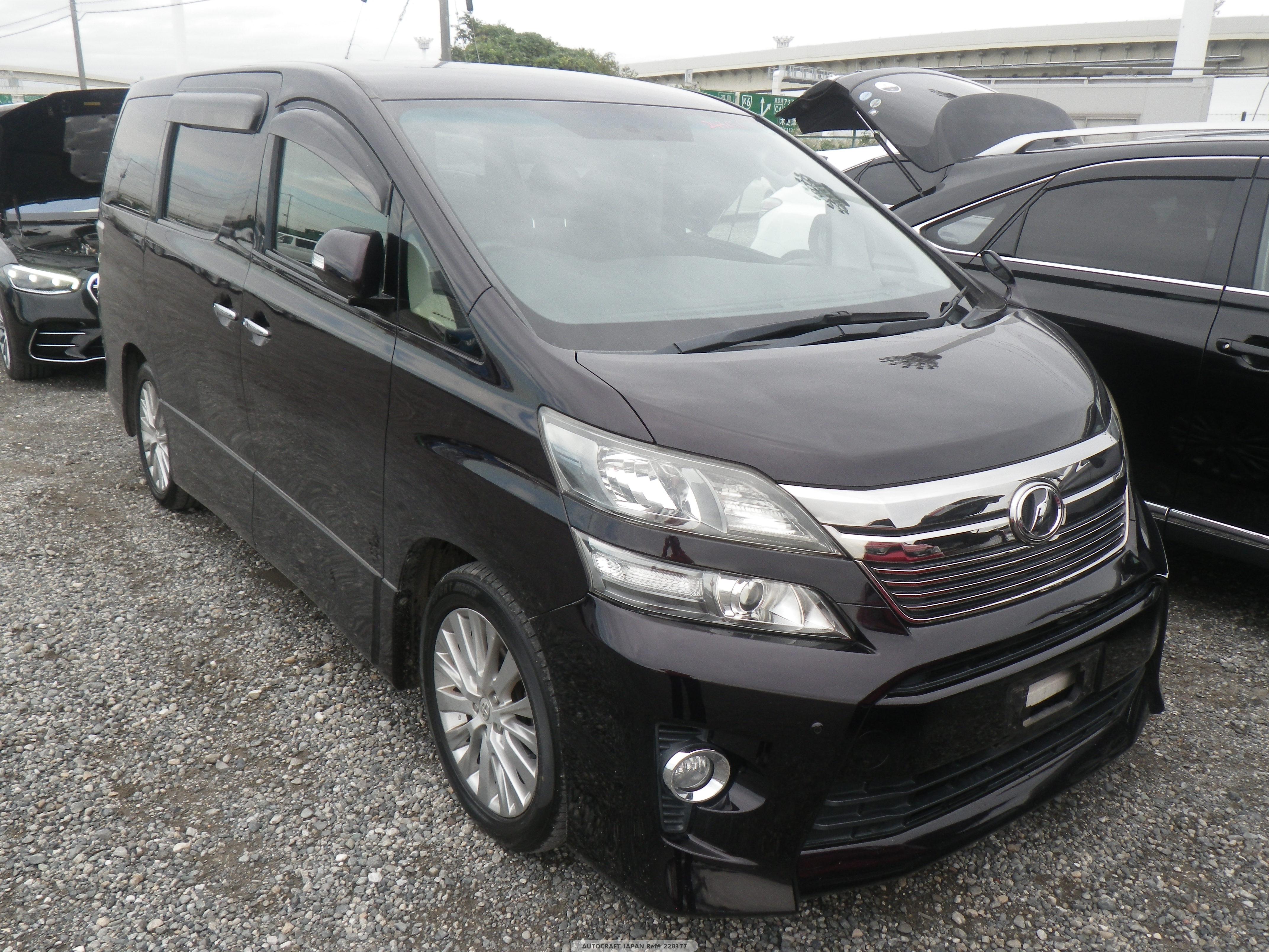 Toyota Vellfire 2012