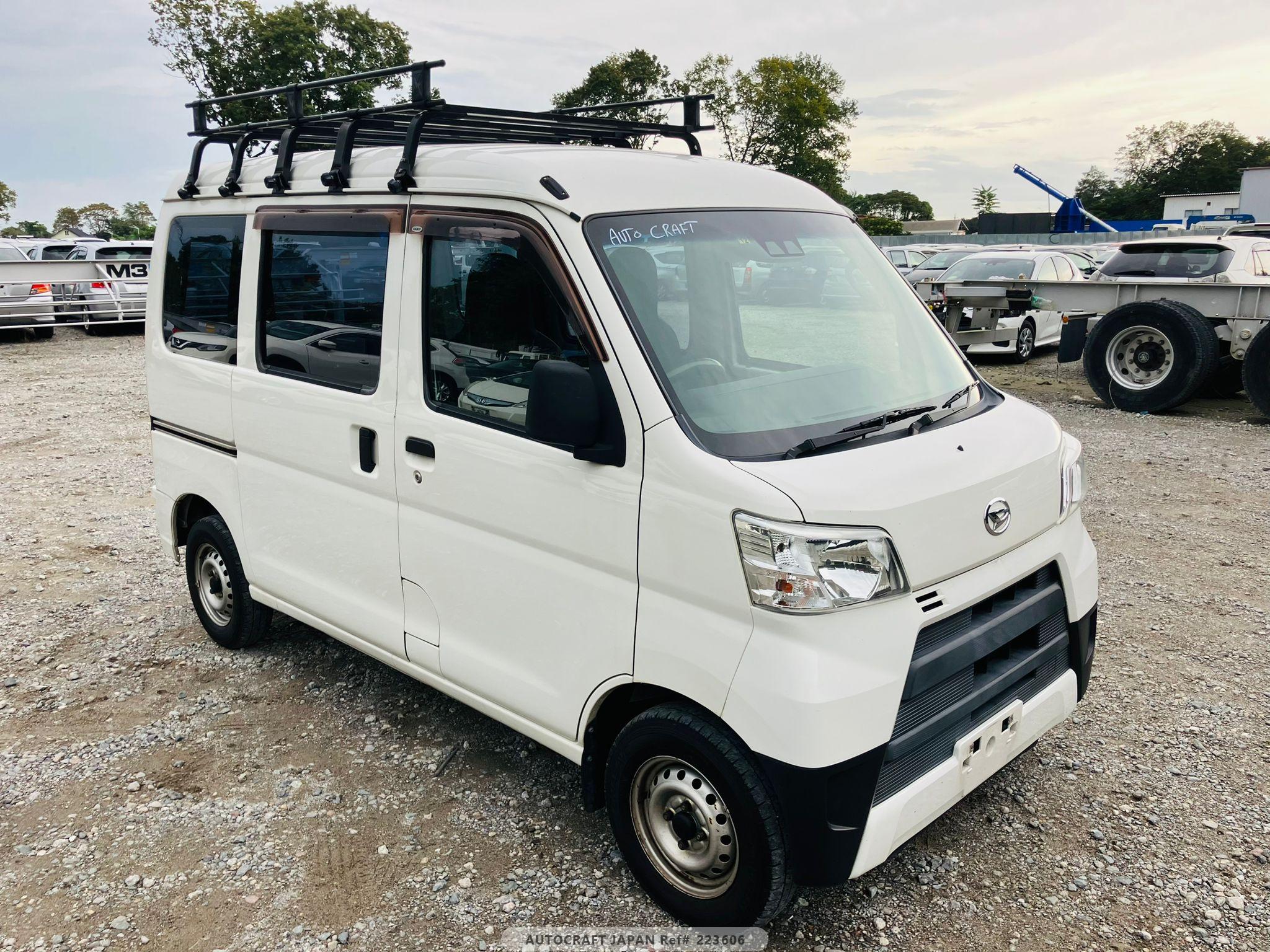 Daihatsu Hijet Cargo 2018