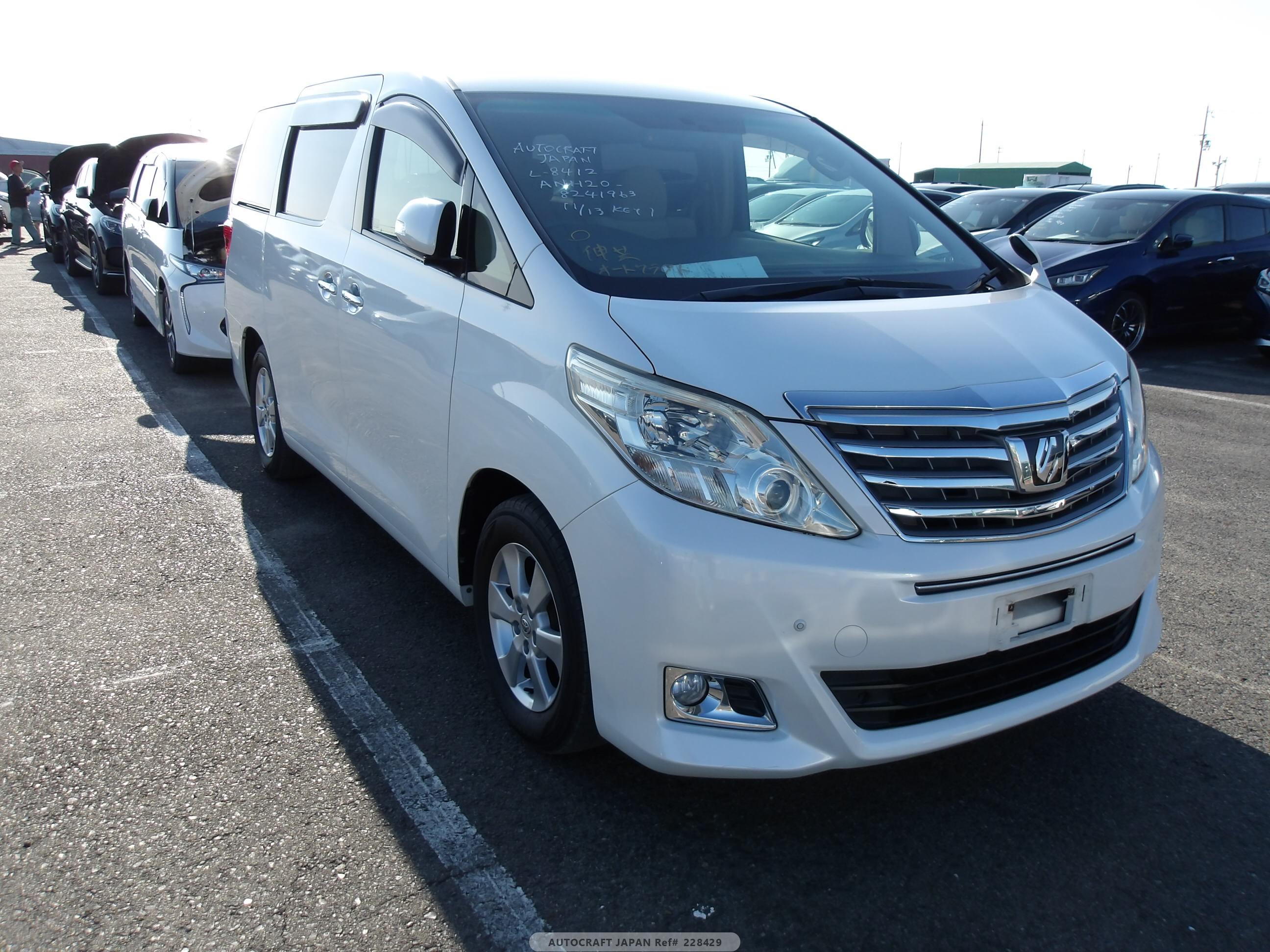 Toyota Alphard 2013