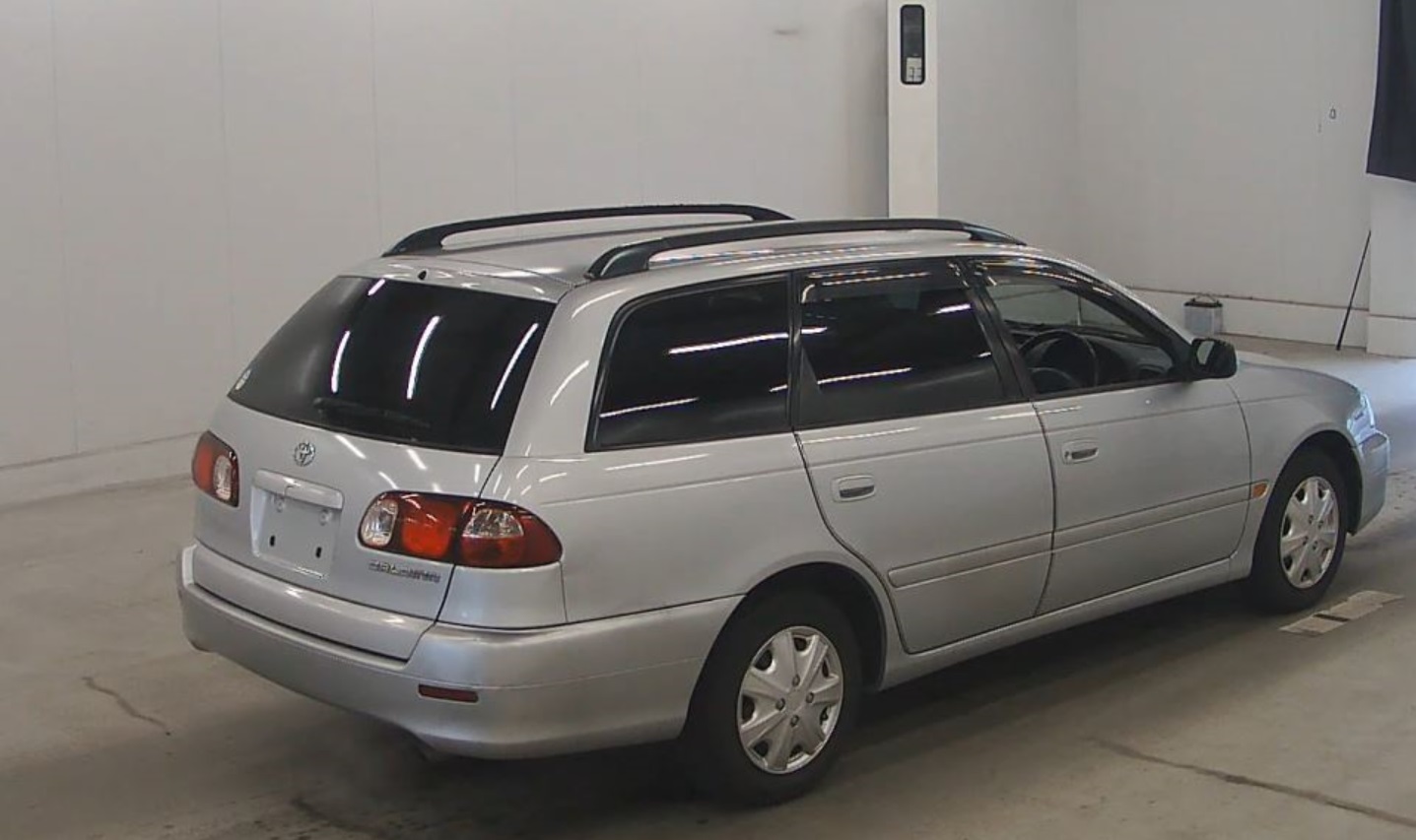 Toyota Caldina 2001
