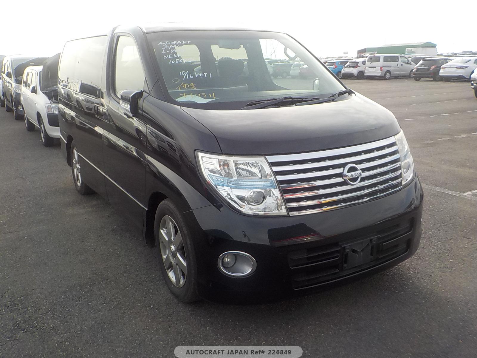 Nissan Elgrand 2005