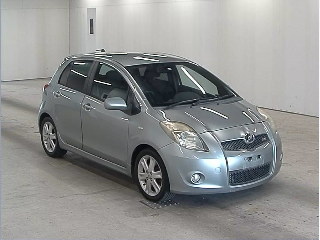 Toyota Vitz 2005