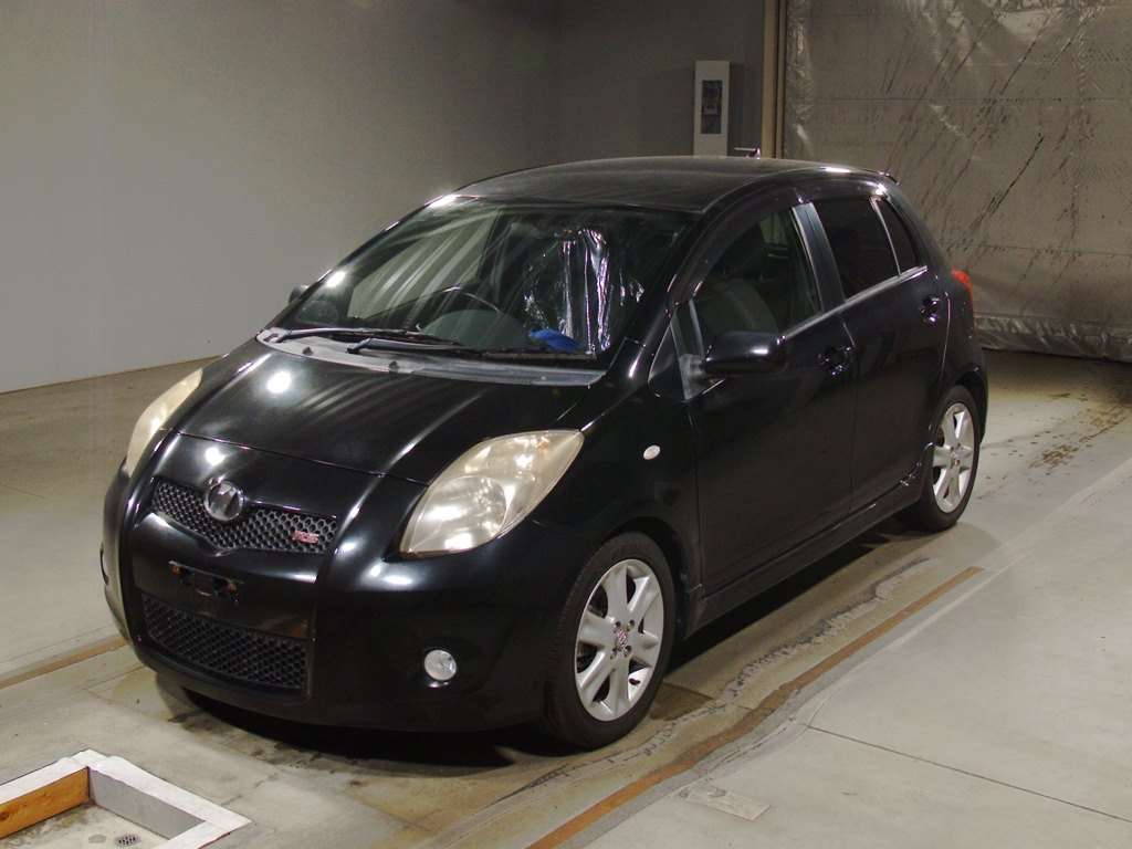 Toyota Vitz 2005