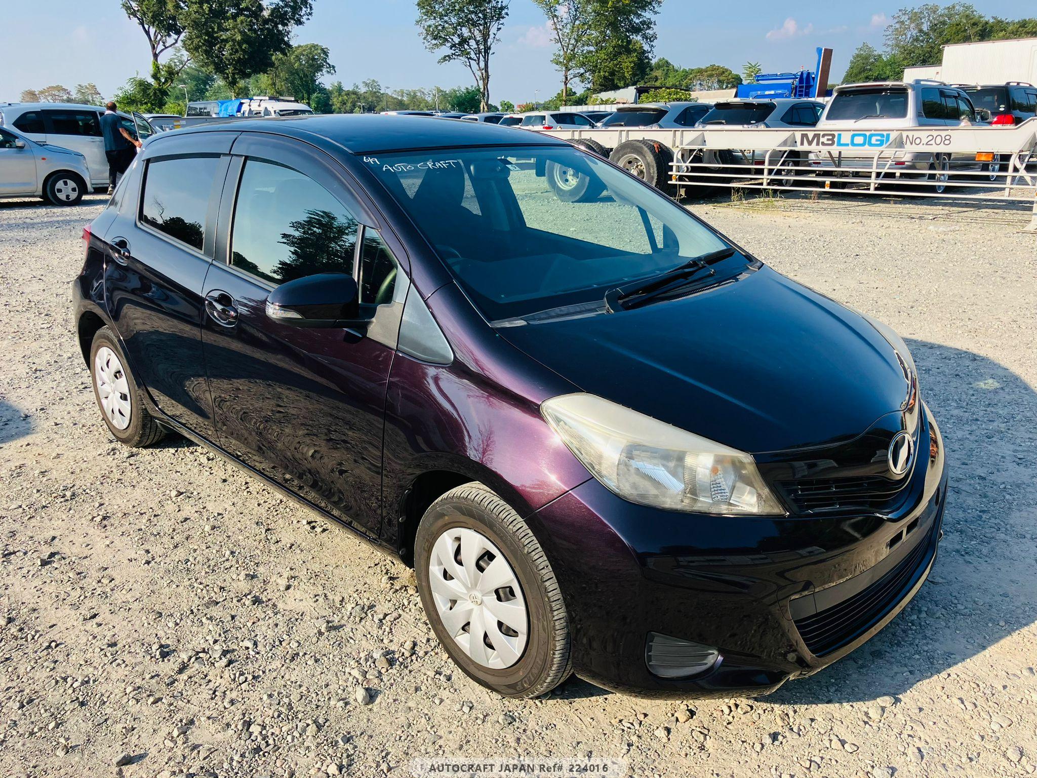 Toyota Vitz 2013