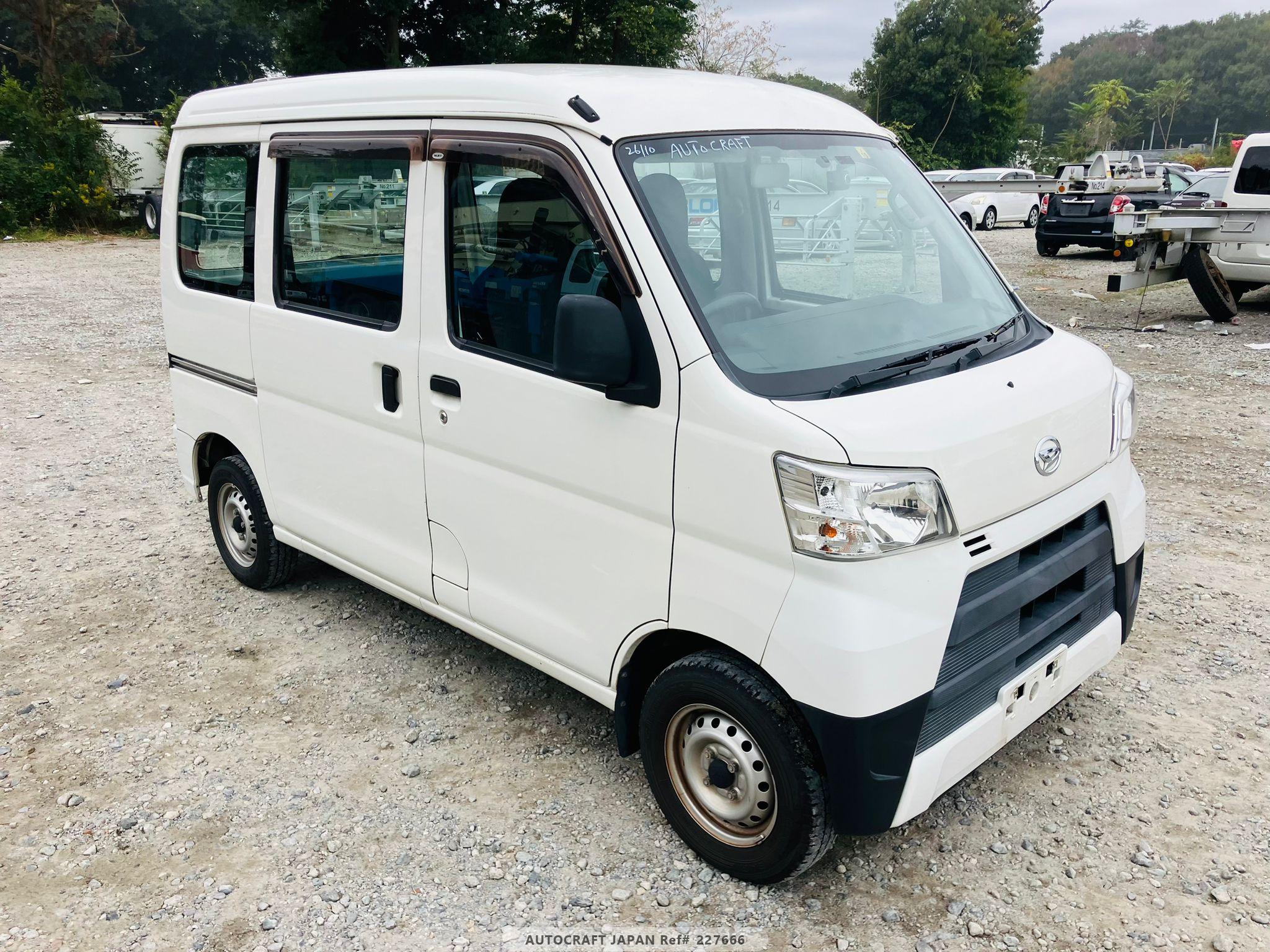 Daihatsu Hijet Cargo 2018