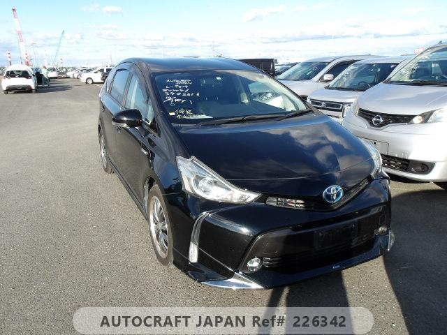 Toyota PRIUS ALPHA 2016