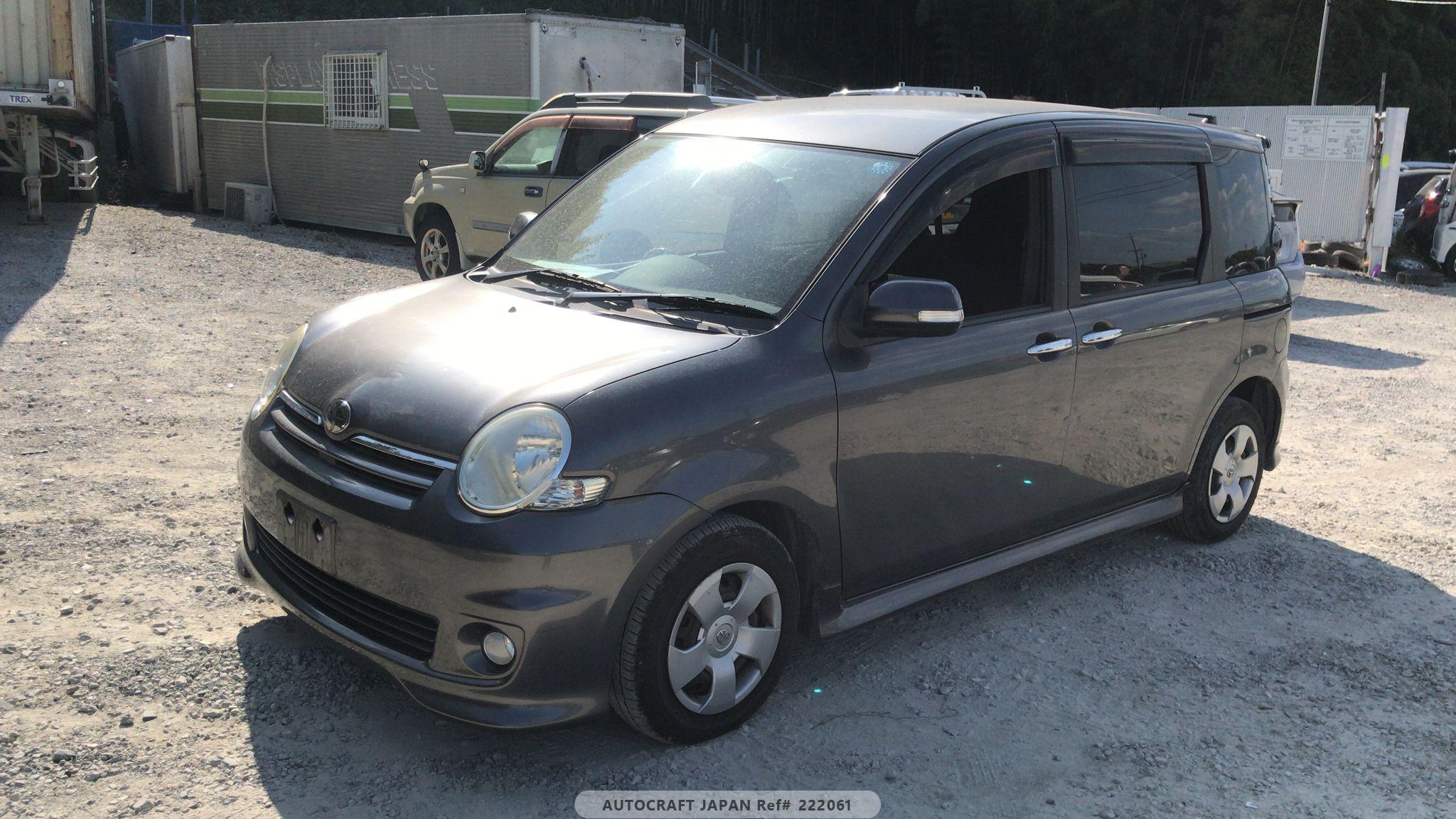 Toyota Sienta 2007