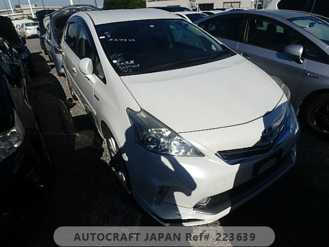 Toyota PRIUS ALPHA 2011