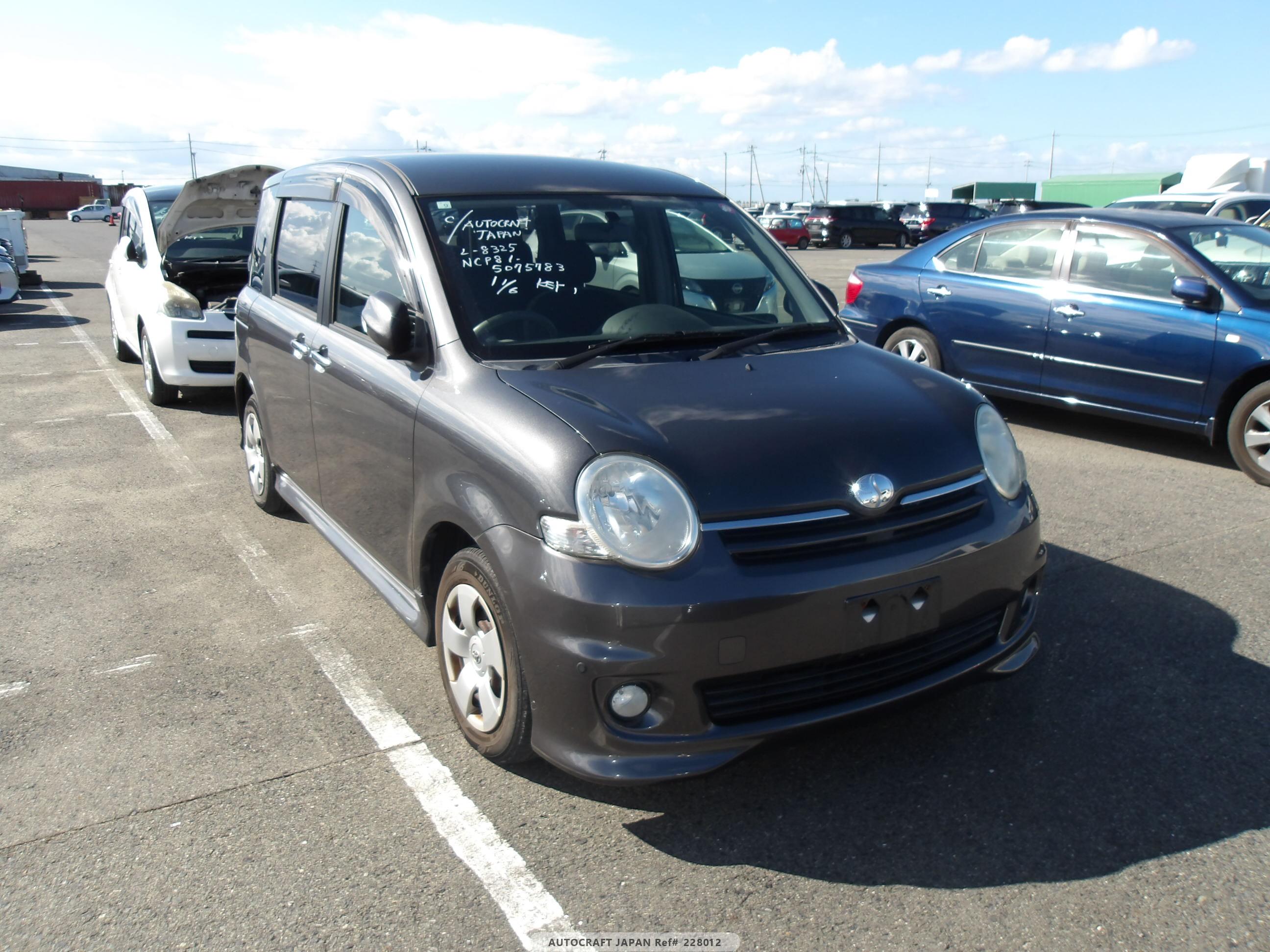 Toyota Sienta 2008