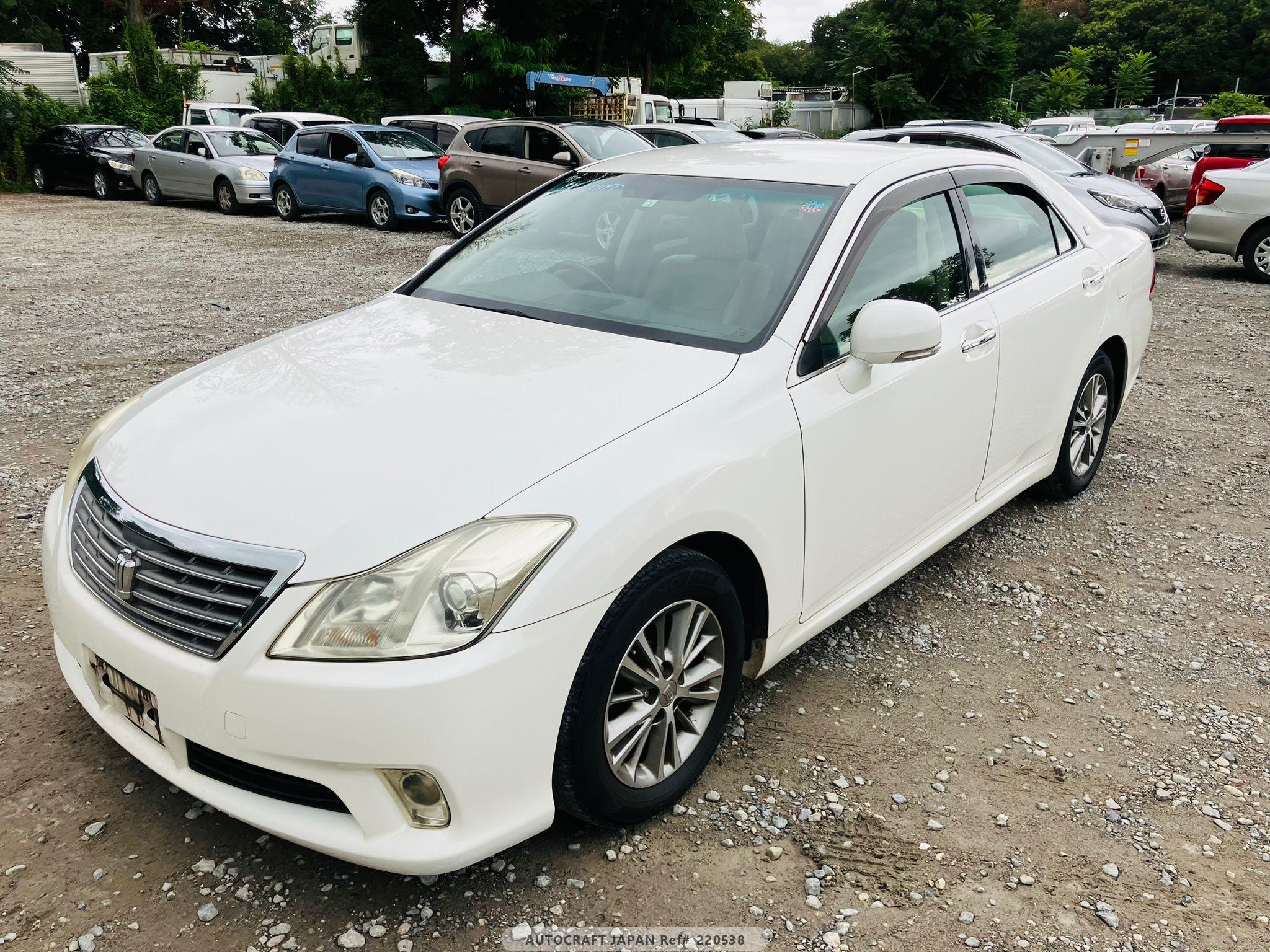 Toyota Crown 2010