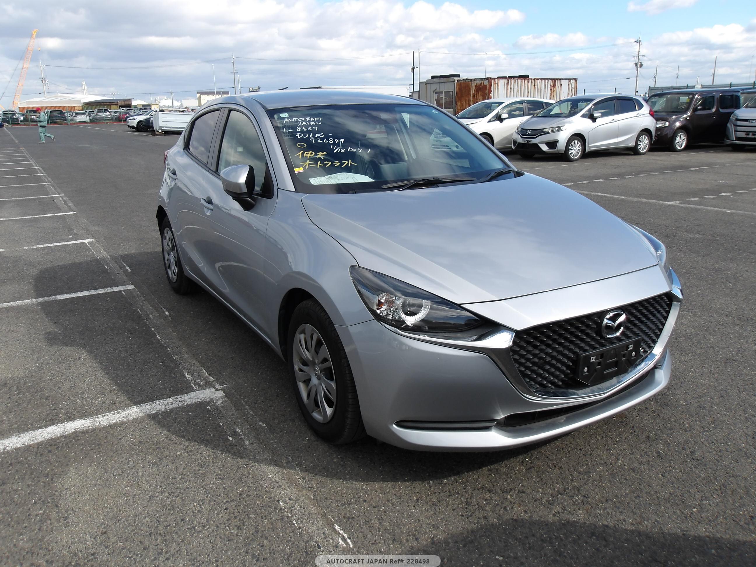 Mazda Mazda2 2021