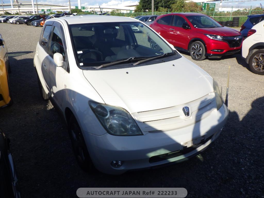 Toyota IST 2005