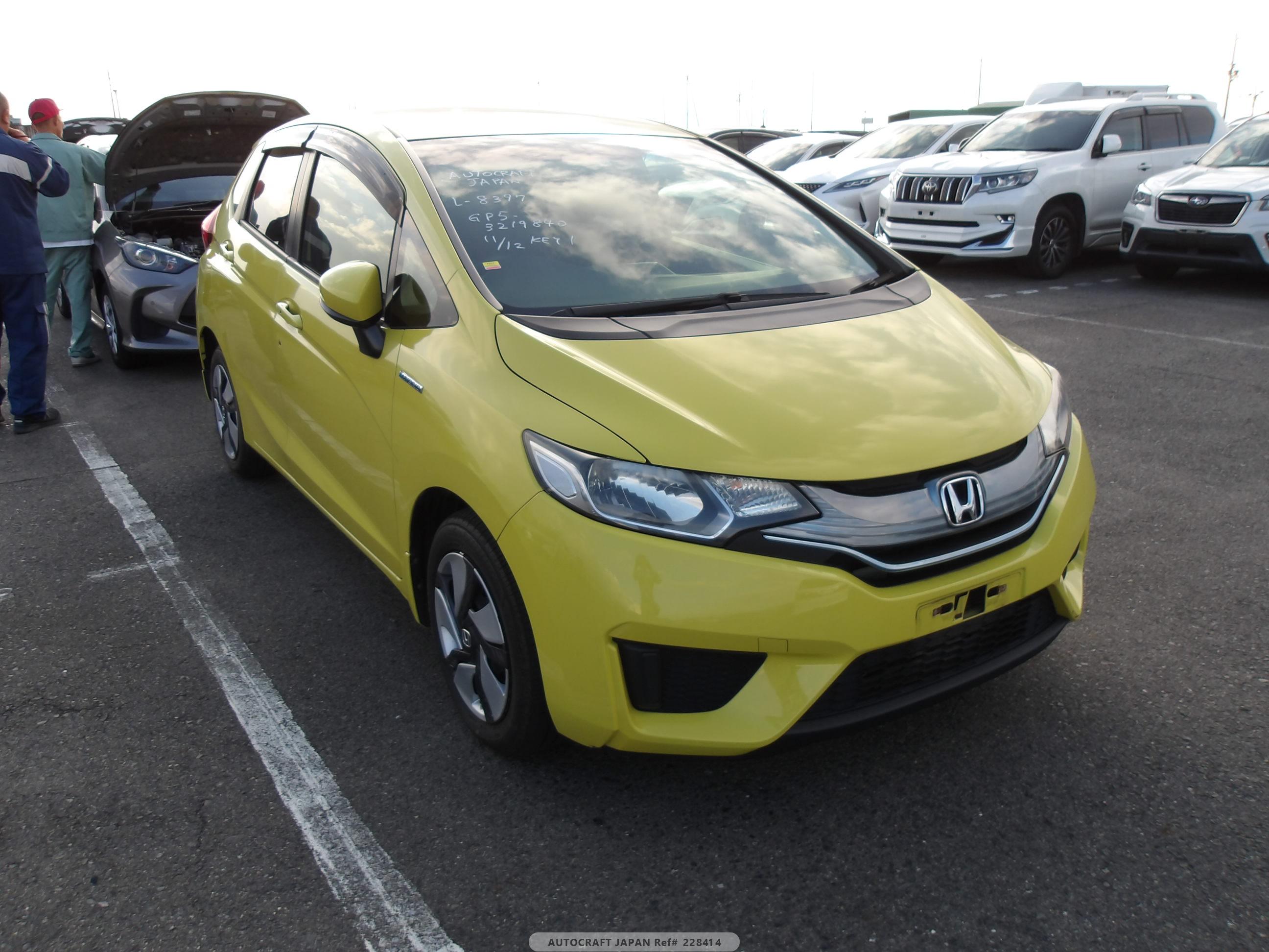 Honda Fit Hybrid 2015