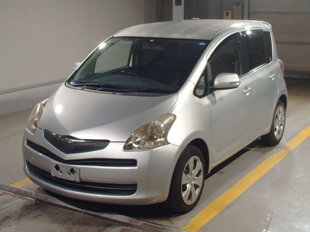 Toyota Ractis 2009