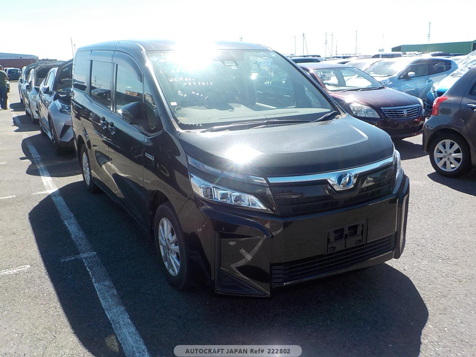 Toyota Voxy 2019