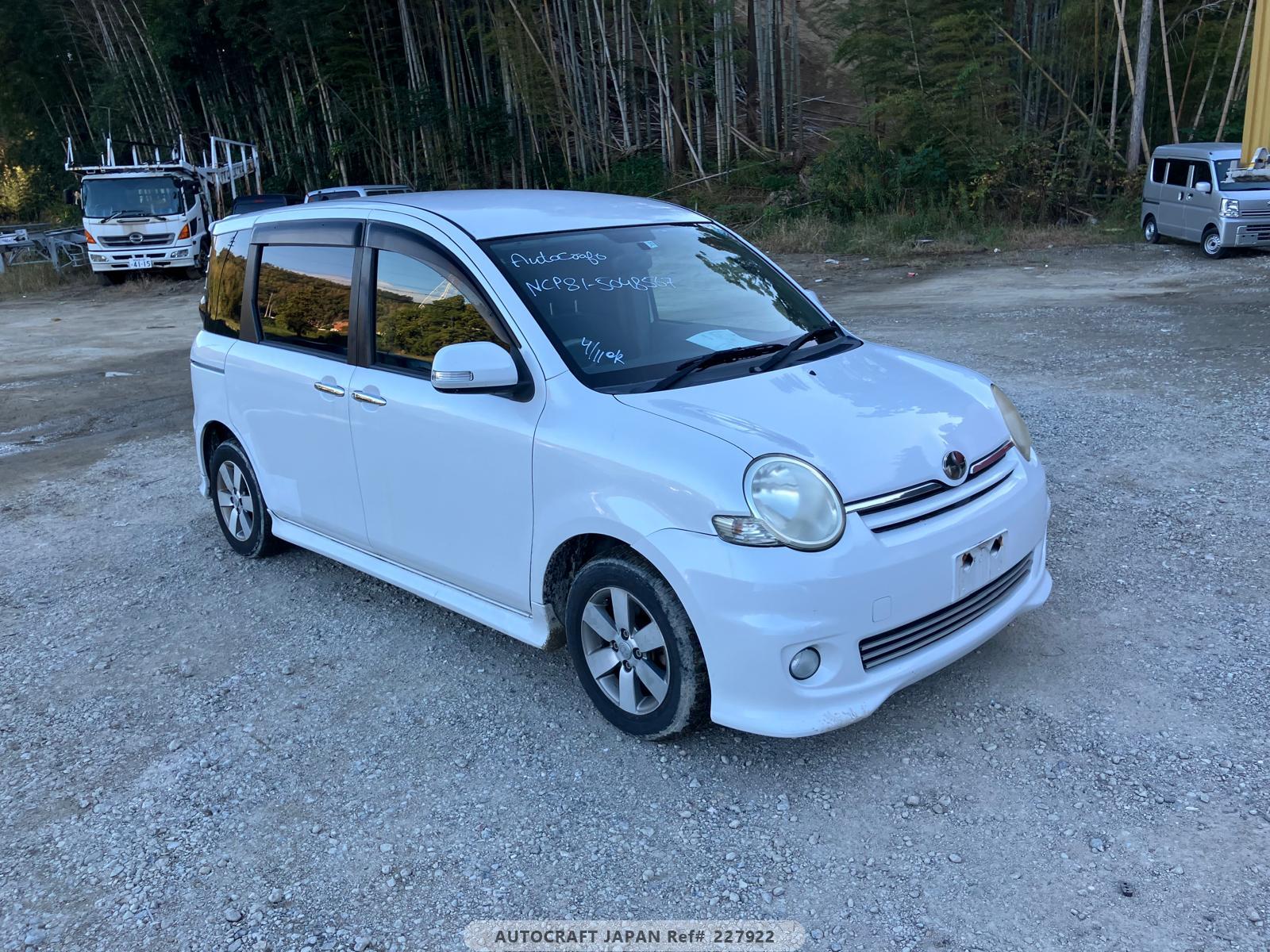 Toyota Sienta 2007