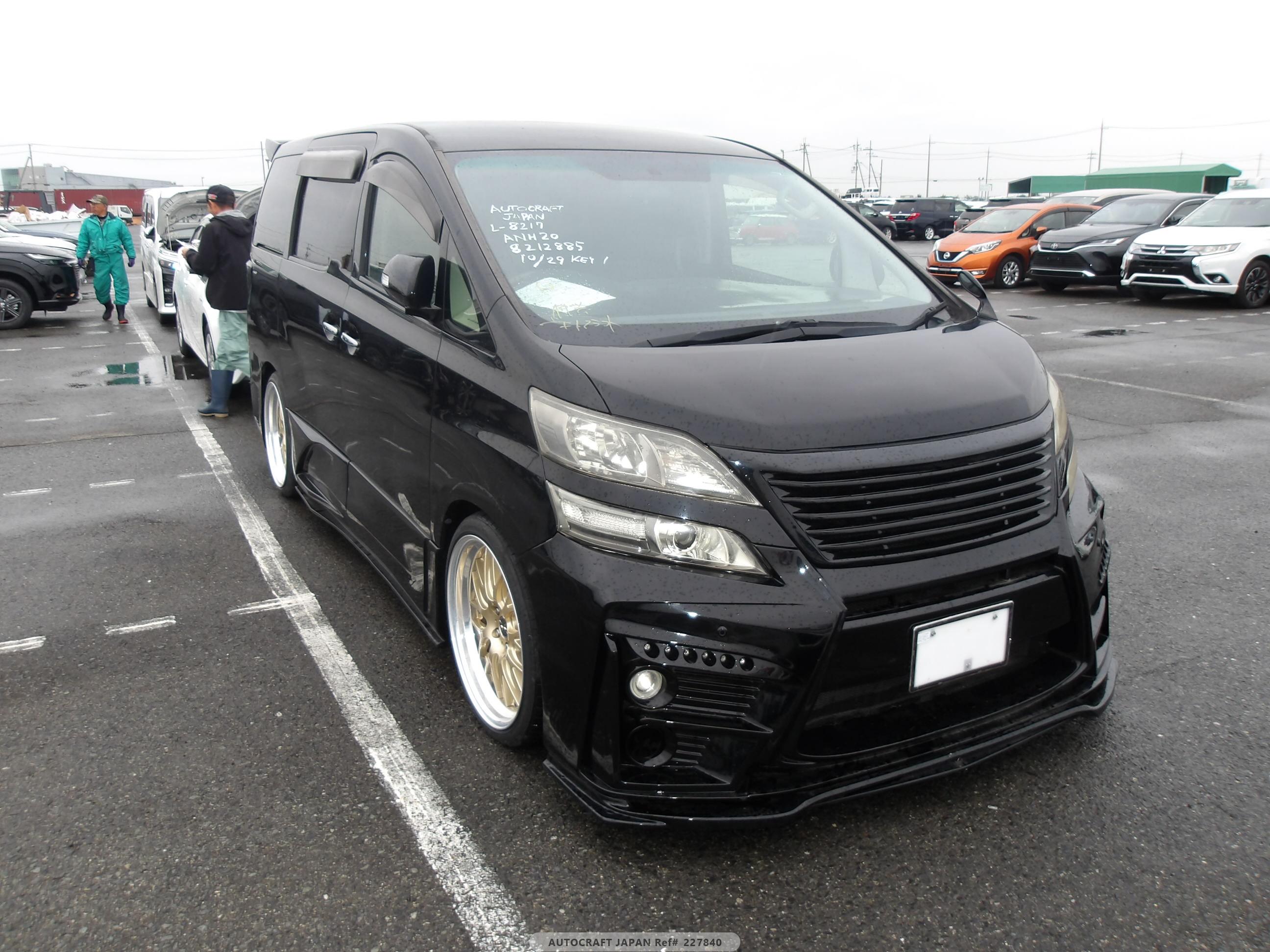 Toyota Vellfire 2012