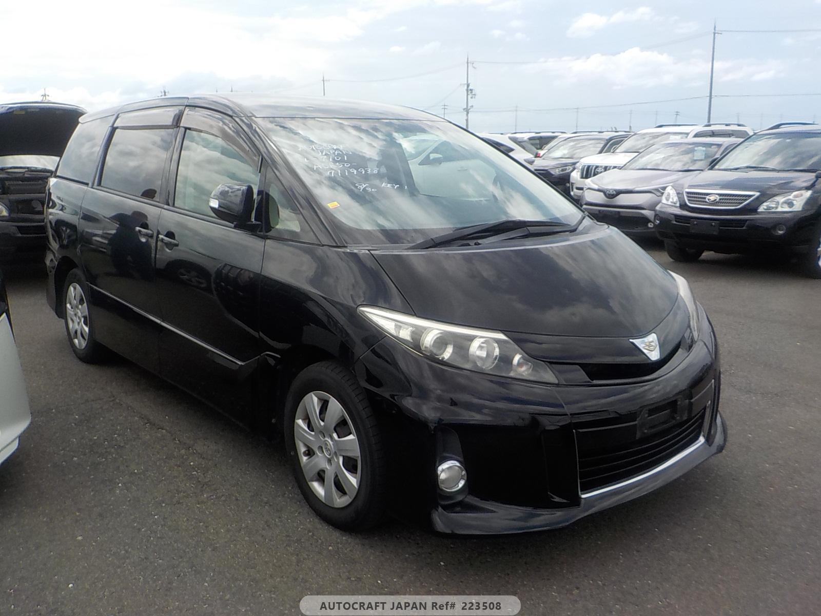 Toyota Estima 2013